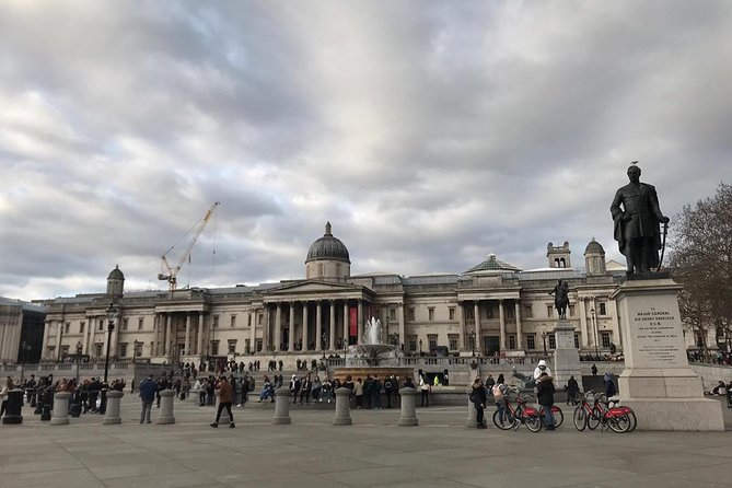 Private Chauffeur at your Disposal in London - Building Your Own Route With Major London Stops