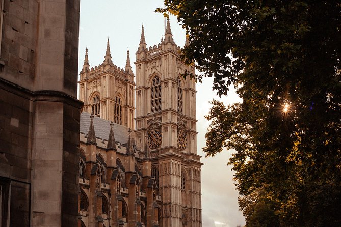 Private City Kickstart Tour: London - Westminster Abbey and Victoria Tower Gardens, plus a Big Ben photo hit