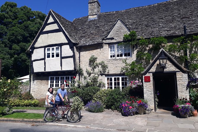 Private Cotswolds tour from Bath - Tetbury: royal connections and the wool-and-yarn past