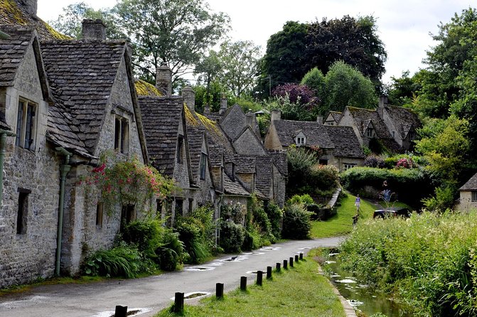 Private Cotswolds tour from Bath - Stow-on-the-Wold market square: the final wander and browse