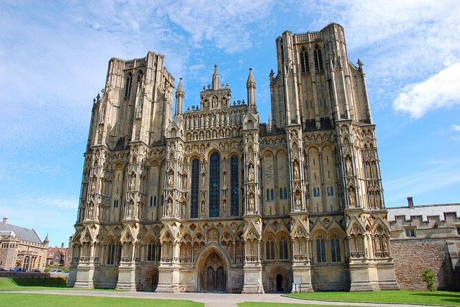 Private Day Tour from Bath to Glastonbury and Wells with Pickup - Wells first: getting your bearings fast in England’s smallest city
