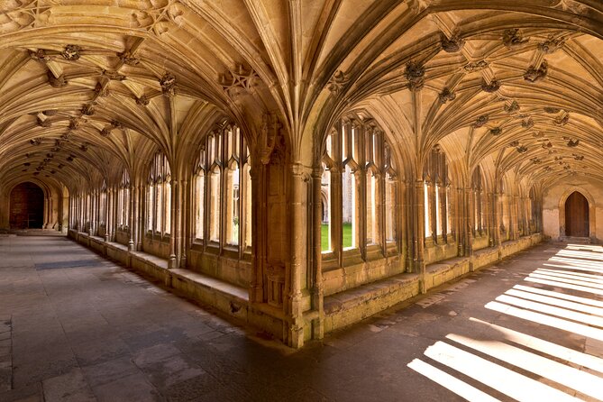 Private Day Tour from Bath to Stonehenge and The Cotswolds - Timing across an 8-hour day, including the return to Bath