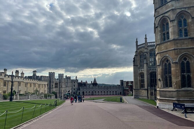 Private Day Tour to Bath and Windsor Castle - Windsor Castle for Royal History, Not Just Royal Photos