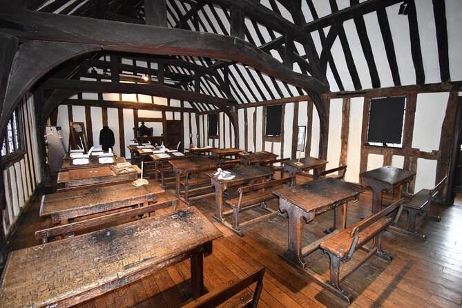 Private Day Tour to Stratford-Upon-Avon - All things Shakespeare - Shakespeare’s Schoolroom: where learning Latin meets writing power