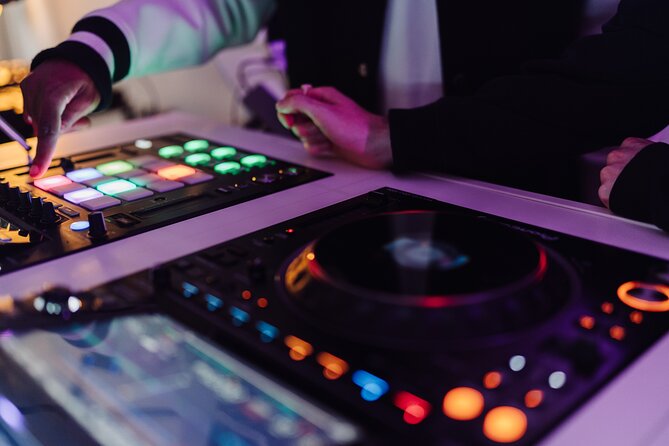 Private DJ Class - Private trainer attention, and why it changes the learning curve