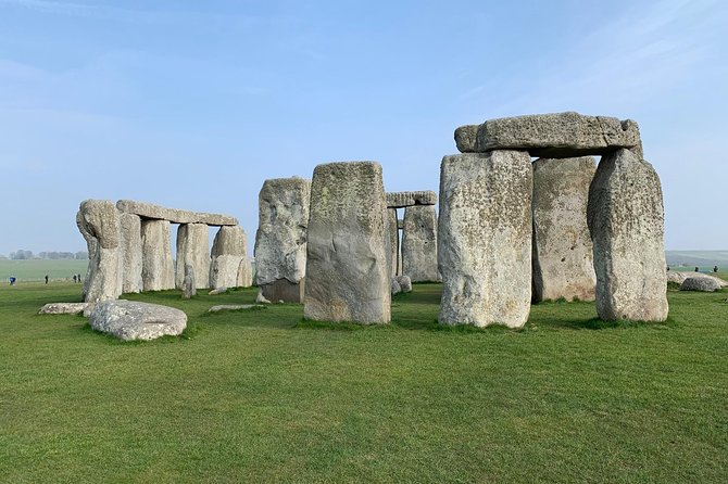 Private Guided Tour of Ancient and Magical Stonehenge - Getting there from London with WiFi and real comfort