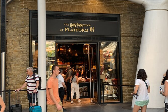 Private Guided Tour of Harry Potter Locations - English/ Italian - A private 2-hour Harry Potter walk from King’s Cross to Trafalgar Square