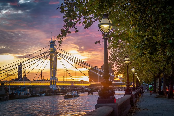 Private Guided Tour of Historic Chelsea - Sloane Square to Chelsea’s riverside streets, with a small group