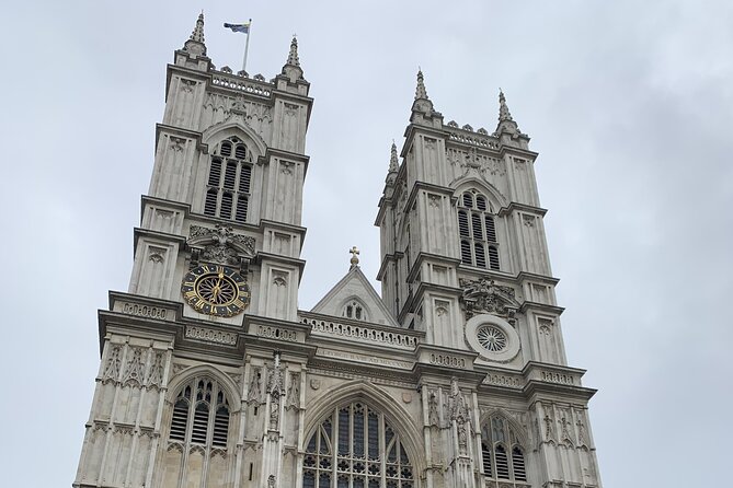 Private Guided Tour of London Landmarks - English or Italian - Your guide: what matters most (and why the best guides make it feel easy)