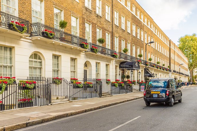 Private Guided Walking Tour of Bloomsbury, London - Stop 4: Foundling Hospital and how charity spread through art and writing