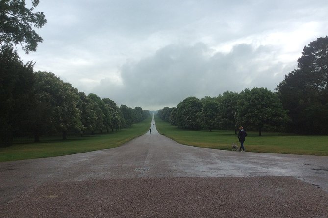 Private Half-Day Windsor Castle, Park and Old Town Tour from London - Your guide is the difference between a visit and a good day