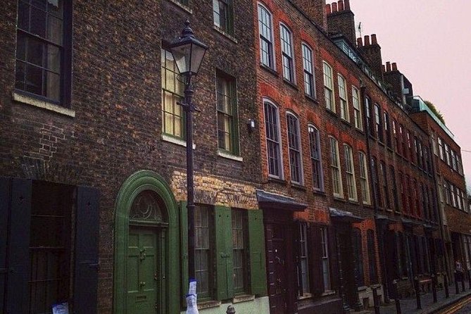 PRIVATE Jack the Ripper Ghost Walking Tour in London - Private Jack the Ripper Ghost Tour: what makes it feel worth it