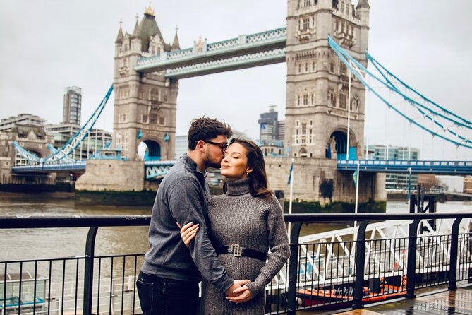 Private landmarks photoshoot for families and couples - The photo package: what you get, how edits work, and what you might skip