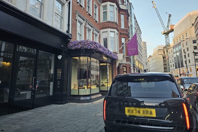 Private limo transfers Gatwick Airport to/from any London hotel - Should You Book This Gatwick to London Limo Transfer?
