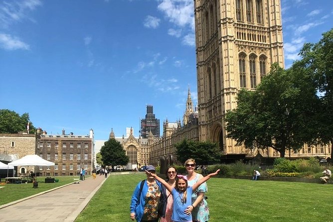 Private London Highlights Tour in a Black Cab: 2, 4, or 6 Hours - Riding the black cab instead of chasing the city on foot