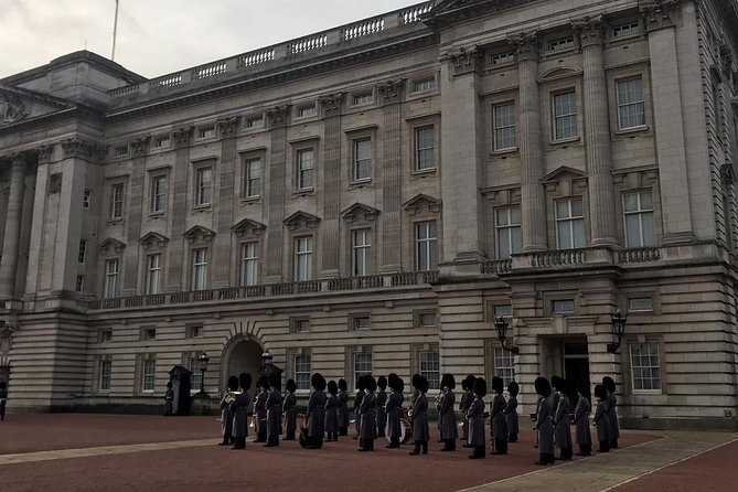 Private London Panoramic Tour by Car with Pick Up From Your Hotel - Albert Memorial and the guards: aim for before 11:00 AM