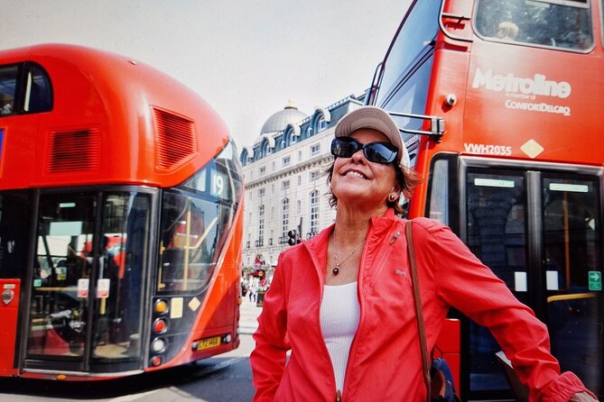Private London Photoshoot - What the shoot feels like: coached posing plus real city energy