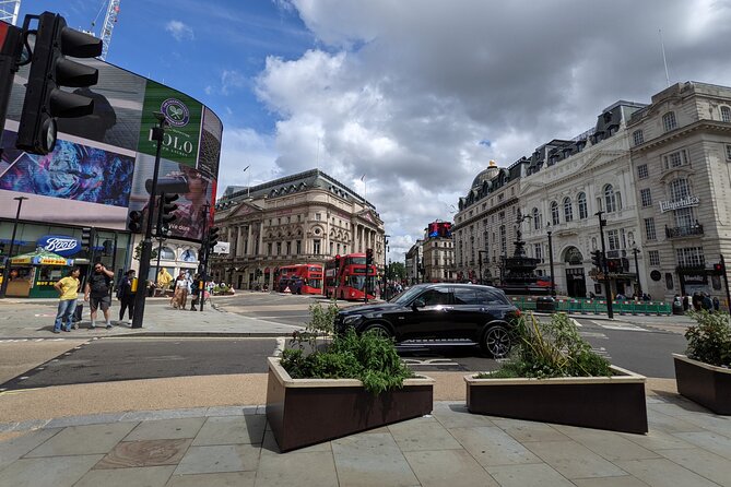 Private London Tour by Night including Pick up from Hotel - Stop 1: Big Ben photo break and orientation points