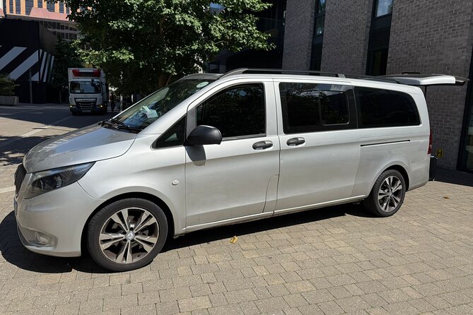 Private Mercedes Vito Transfer Heathrow Airport Central London - Meet and Greet at Heathrow: Inside Arrivals With a Name Board