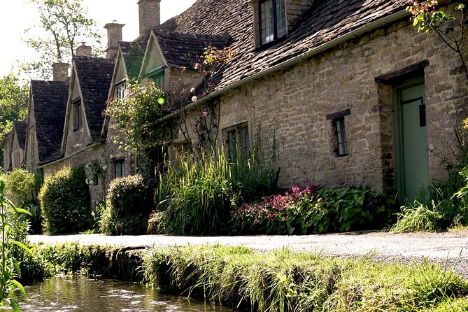 Private One Day Luxury Tour of The Cotswolds - The scenic drive parts: the quiet work of timing