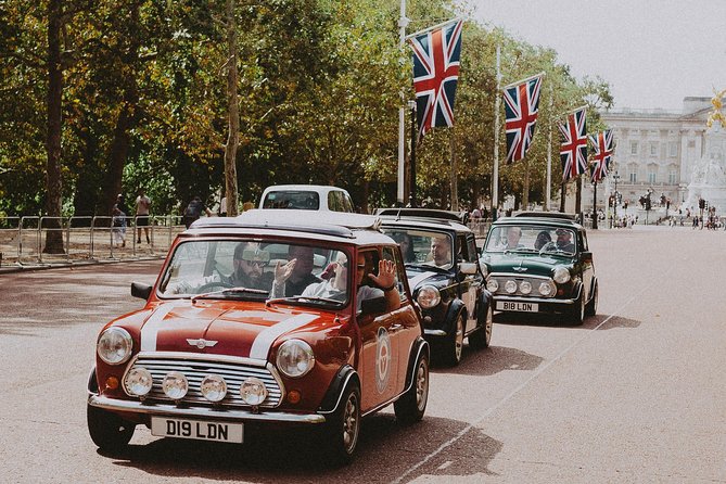 Private Panoramic Tour of London in a Classic Car - Borough Market in 10 minutes: organic food, 1000 years, and practical tasting