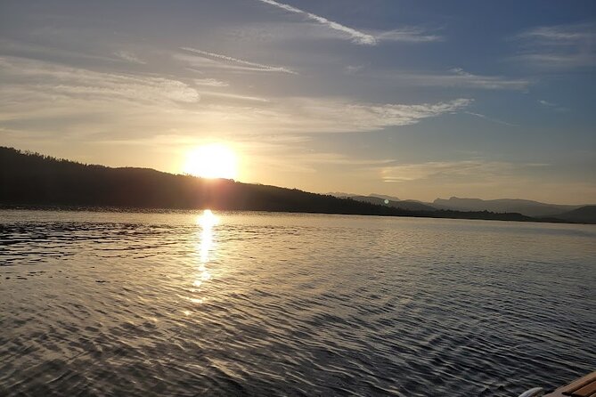 Private Sail and Dine Experience on Lake Windermere - Deck dining vs saloon comfort, plus that onboard bathroom