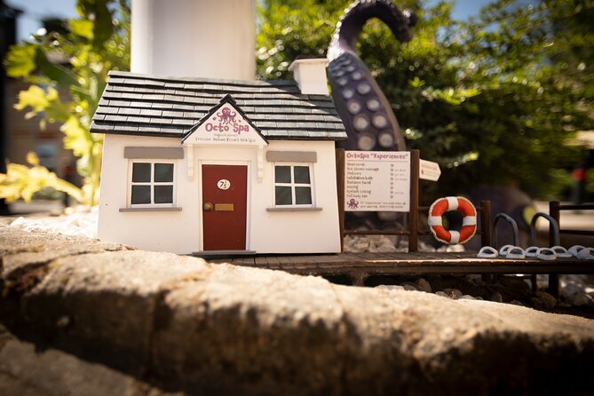 Private Self-Guided Dinky Door Hunt in Cambridge - The route: every Dinky Door stop and what to look for