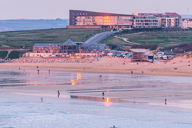 Private Surfing Lesson - Learning on Fistral Beach: why the location matters