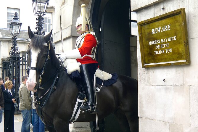 Private Tour: Black Taxi Tour of London - Who This Tour Suits Best, and Who Might Want a Different Option
