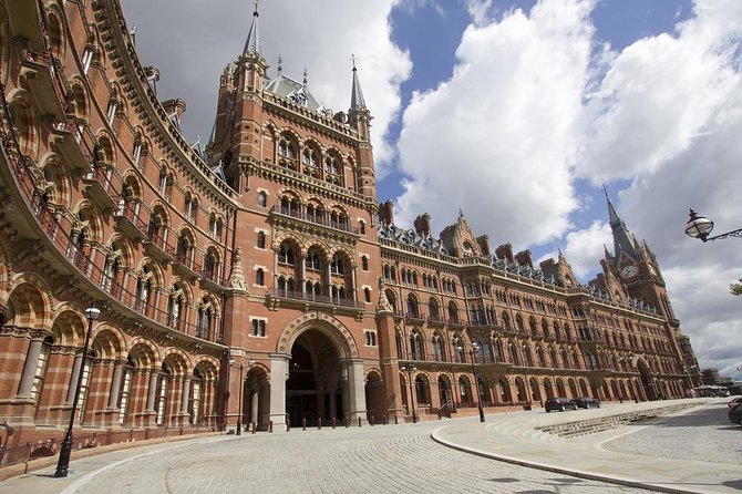 Private Tour: Downton Abbey London Locations by Taxi - Price and value: paying per group, not per person