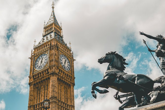 Private Tour, Entry to Westminster Abbey and London Highlights - The Coronation Chair moment you will remember