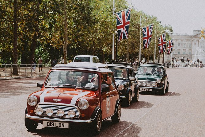 Private Tour of London's Landmarks in a Classic Car - Stop 3: The Historic Centre of London, Where the Layers Show
