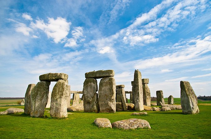 Private Tour of Stonehenge, Bath and Castle Combe. - Practical tips to make this 10-hour day feel easy