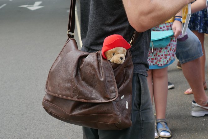 Private Tour: Paddington Taxi Tour of Filming Locations - Stop 1: Paddington Station and the bear’s big first encounter