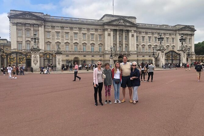 Private Tour: The London of Shakespeare, the Beatles, James Bond and Sherlock Holmes by Traditional Black Cab - A traditional black cab makes this tour feel like London