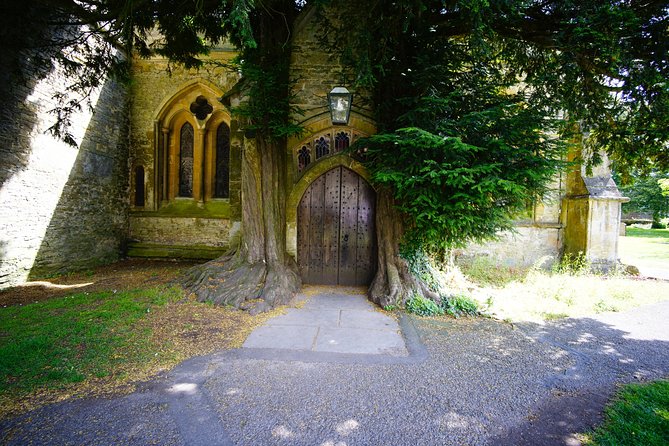 Private Tour to Stratford-Upon-Avon and The Cotswolds - Oxford’s backstreets walk through 900 years of academics