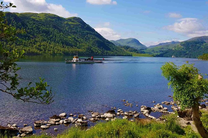 Private Tour: Ultimate Full Day Scenic Tour visiting 10 Lakes - Surprise View, Ashness Bridge, and the Derwentwater island story