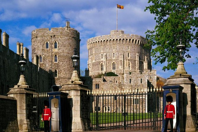 Private Transfer: Central London to Southampton Cruise Port Via Windsor Castle - The Drive Details: Route, Traffic, and Typical Timing