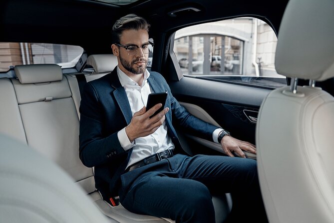 Private Transfer from Heathrow airport to Southampton - Flight Tracking and Timing That Protects Your First Hour