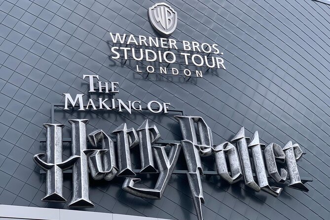 Private Transfers between London & Harry Potter Warner Studio - Key things to know before you book