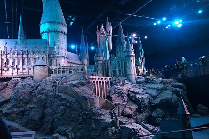 Private Transfers between London & Harry Potter Warner Studio - Real-world details that help you avoid the common transfer headaches