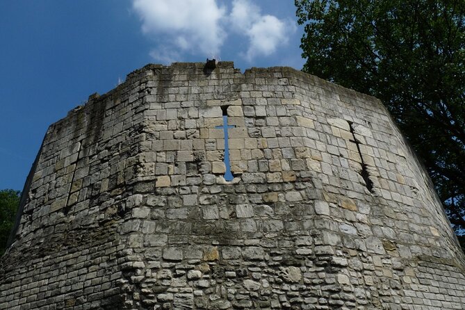 Private Viking Walk of York - York City Walls: where Jorvik legends turn into street-level context