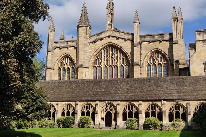 Private Walking Tour of Oxford: Explore History and Colleges - When colleges close: timing matters in Oxford