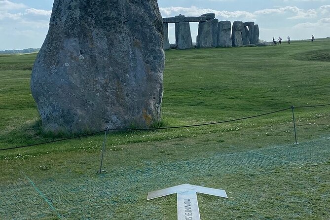 Private Windsor Castle and Stonehenge Day Tour - Price and value: the flat group rate plus site tickets