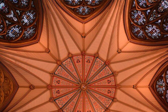Private York Minster Guided Walking Tour - Local legends and famous historical figures that make the Minster feel alive