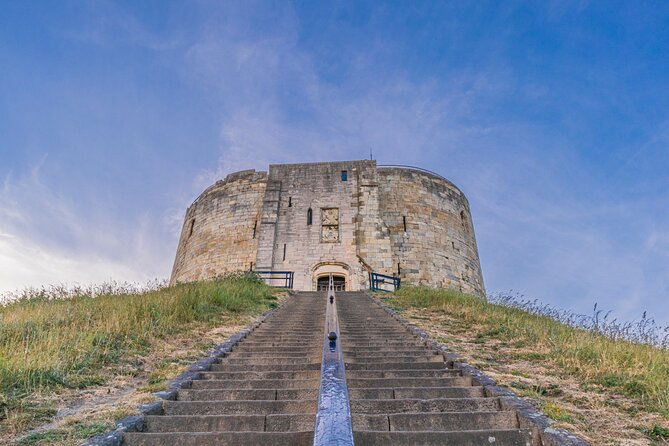 Private York Self-Guided Tour - Museum Gardens and St Mary’s Abbey ruins: break up the walking with green time