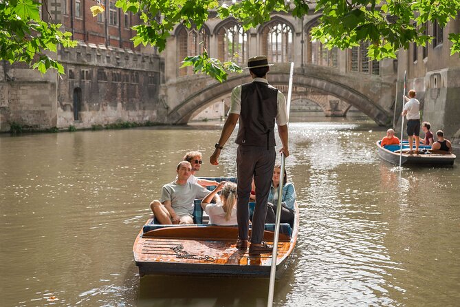 Punting Tour in Cambridge - King’s College Chapel from the water: a stop built for jaw-drop timing