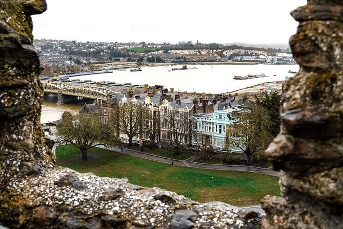 Rochester, Dover Castle Guided Tour and the Cliffs - White Cliffs of Dover: the viewpoint that anchors the day