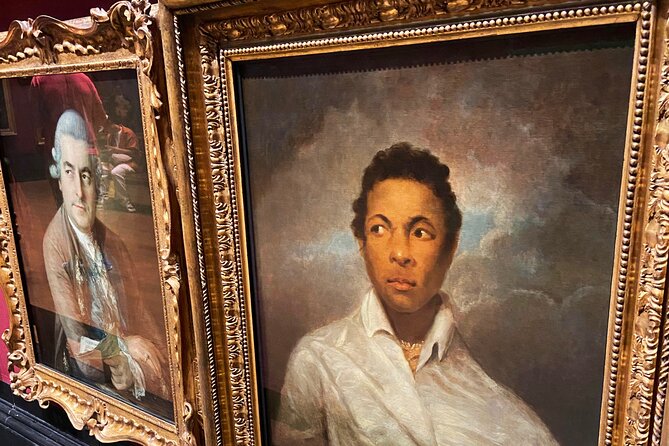 Rogues and Rebels Private Tour in National Portrait Gallery - Admission Included and the Mobile Ticket Advantage