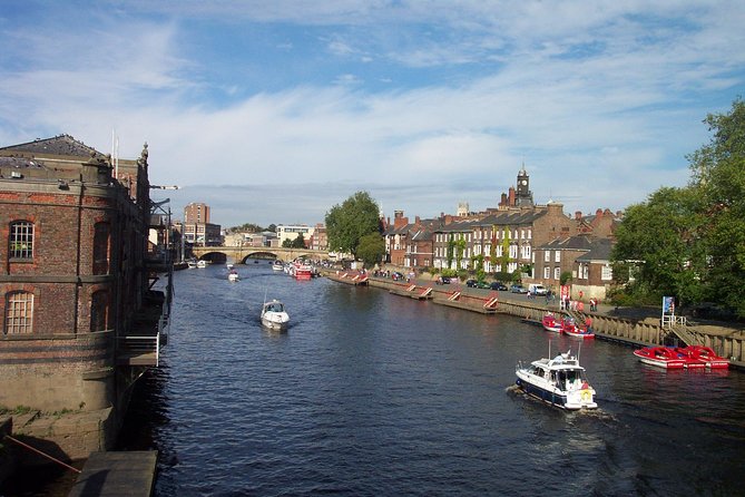 Romans, Vikings and Medieval York: An Audio Tour - York Minster and the city around it: the orientation payoff